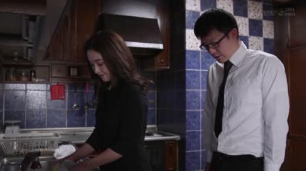 kire-026义母诱惑小十岁的女婿中出淫奸无法分离的密着SEX-相马茜